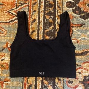SET ACTIVE Black Sports Bra